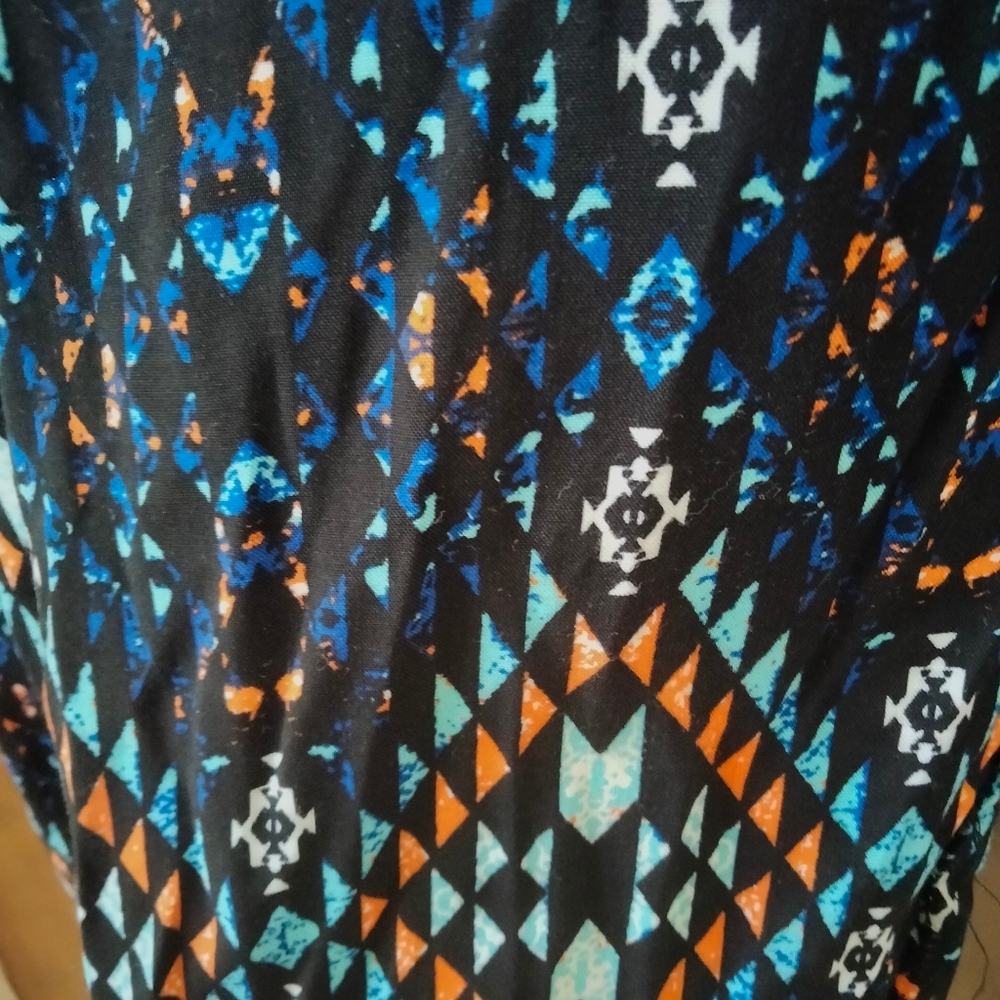 Geometric Patterned Jumper - Picture 4 of 4